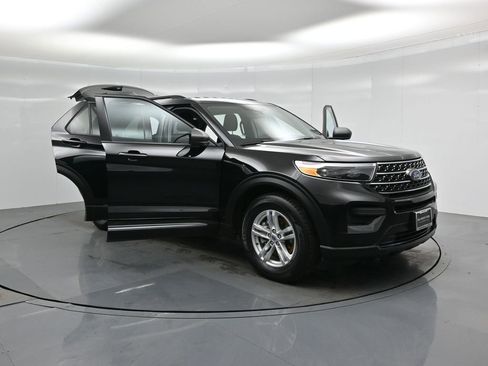 Certified 2022 Ford Explorer XLT image 31