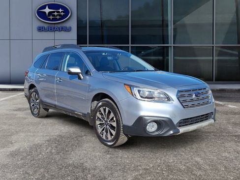 Used 2017 Subaru Outback 3.6R Limited image 3