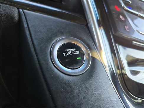 Used 2020 Cadillac Escalade ESV Platinum image 33