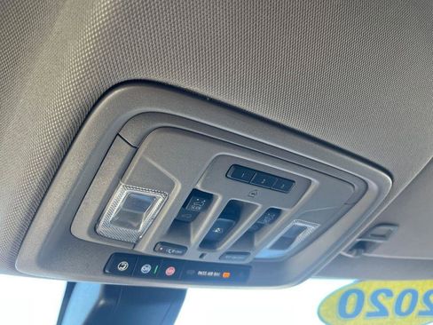 Used 2020 Chevrolet Silverado 2500 LTZ w/ Technology Package image 17