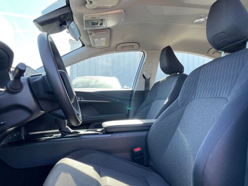 Used 2025 Toyota Camry LE image 25