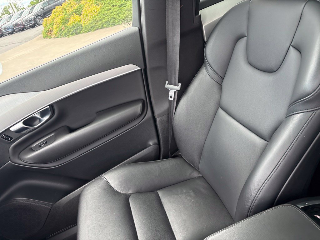 Certified 2023 Volvo XC90 B5 Core w/ Climate Package AWD/4WD image 28