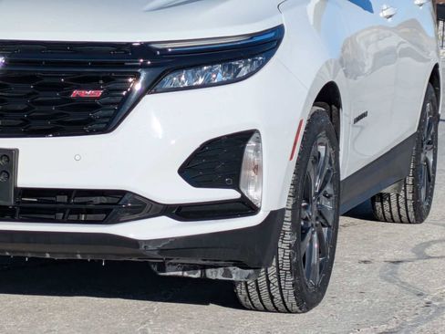 Used 2024 Chevrolet Equinox RS w/ RS Leather Package image 10