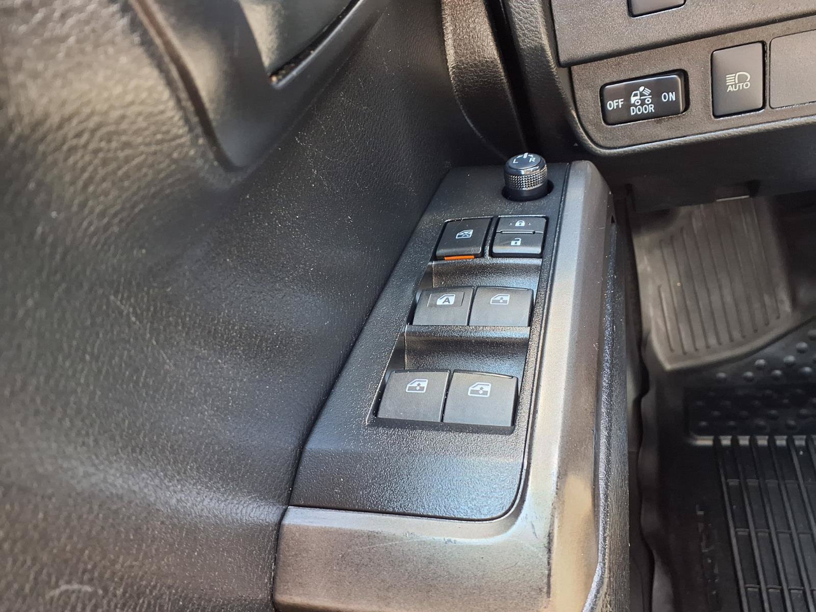 Used 2021 Toyota Tacoma SR5 RWD image 12