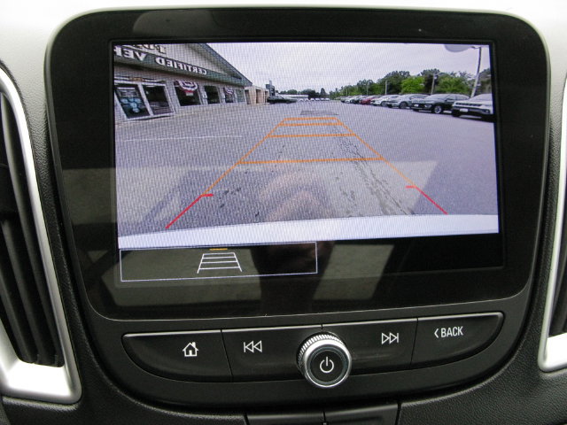 Used 2024 Chevrolet Malibu LT FWD image 19