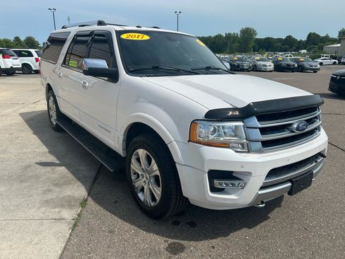 Used 2017 Ford Expedition Max Platinum AWD/4WD image 3