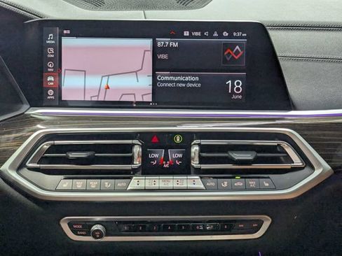 Used 2021 BMW X5 sDrive40i w/ M Sport Package RWD image 12