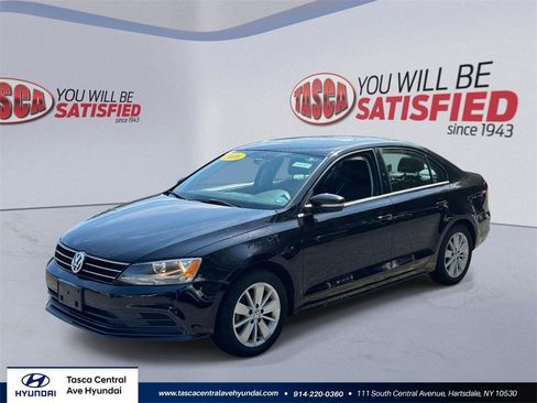 Used 2016 Volkswagen Jetta SE image 1