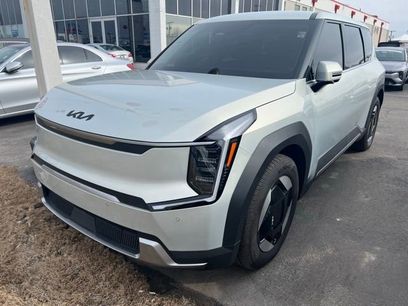 Certified 2024 Kia EV9 Light Long Range