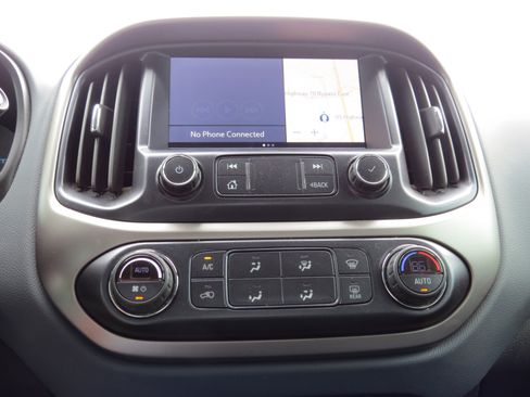 Used 2021 Chevrolet Colorado Z71 w/ Safety Package image 24