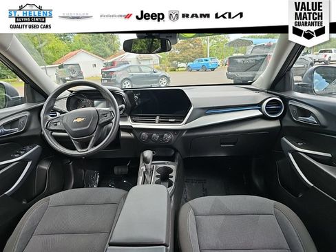 Used 2024 Chevrolet Trax LS FWD image 29