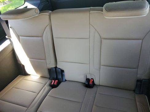 Certified 2021 Chevrolet Suburban Premier AWD/4WD image 10