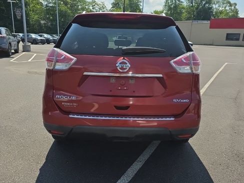 Used 2016 Nissan Rogue SV AWD/4WD image 9