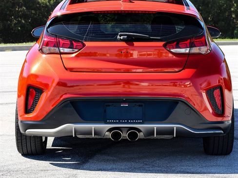 Used 2019 Hyundai Veloster Turbo image 4
