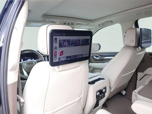 Used 2024 GMC Yukon Denali w/ Denali Reserve Package image 31