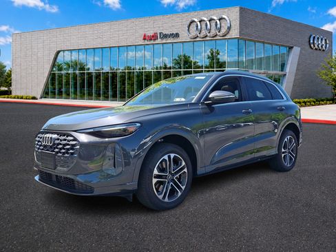 Used 2025 Audi Q5 Premium w/ Convenience Package AWD/4WD image 3