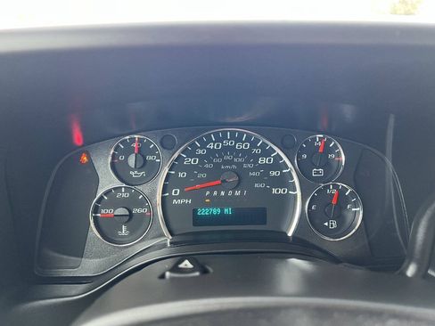 Used 2020 Chevrolet Express 2500 Extended w/ Enhanced Convenience Package RWD image 20