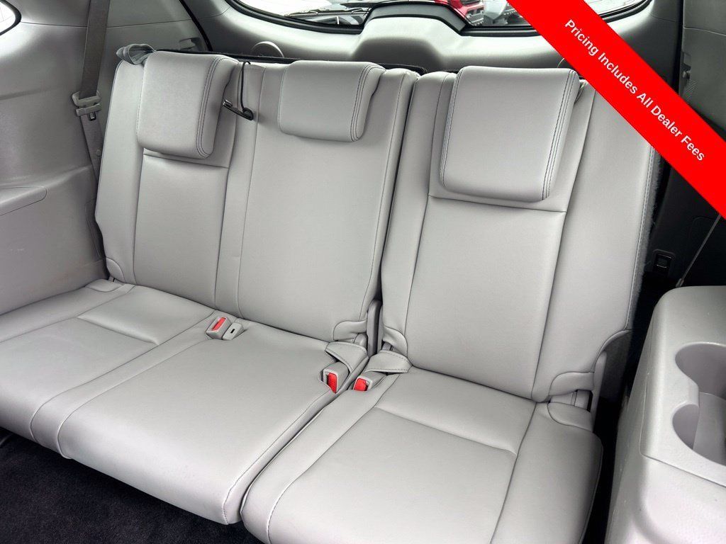 Used 2016 Toyota Highlander Limited Platinum FWD image 18