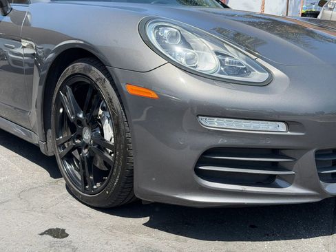 Used 2014 Porsche Panamera 4 AWD/4WD image 13