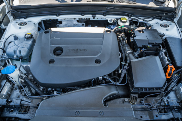 Certified 2024 Volvo XC40 B5 Plus w/ Climate Package AWD/4WD image 21