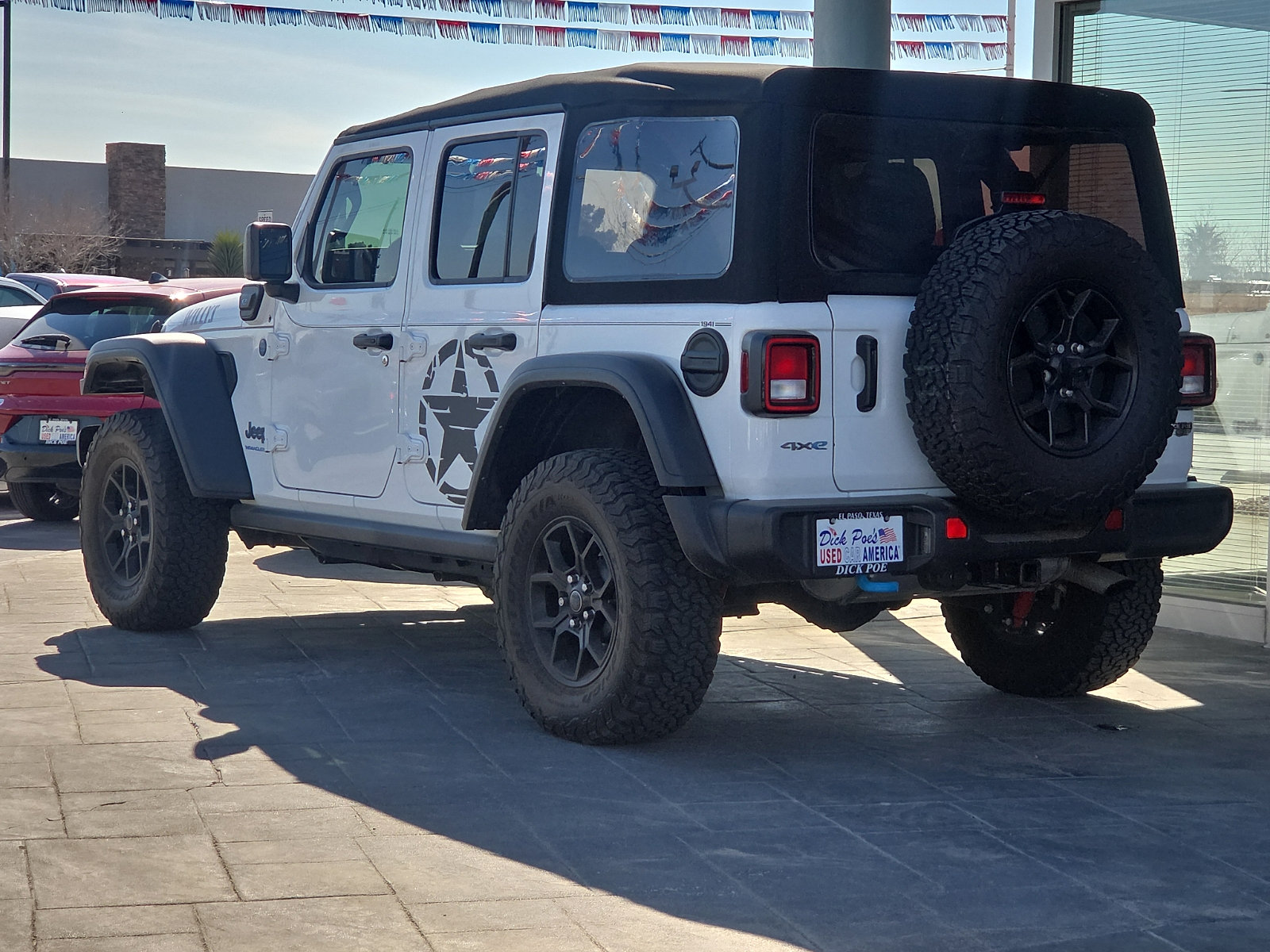 Used 2024 Jeep Wrangler Unlimited AWD/4WD image 4