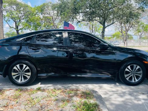 Used 2019 Honda Civic LX image 6
