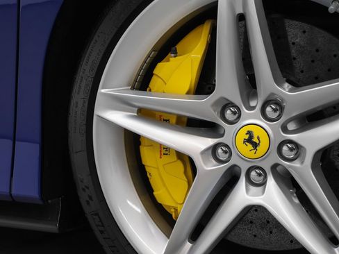 Certified 2022 Ferrari SF90 Spider AWD/4WD image 7