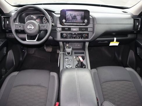 Certified 2024 Nissan Pathfinder S image 14