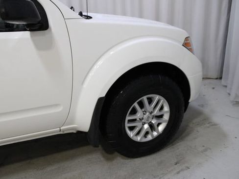 Used 2019 Nissan Frontier SV AWD/4WD image 35