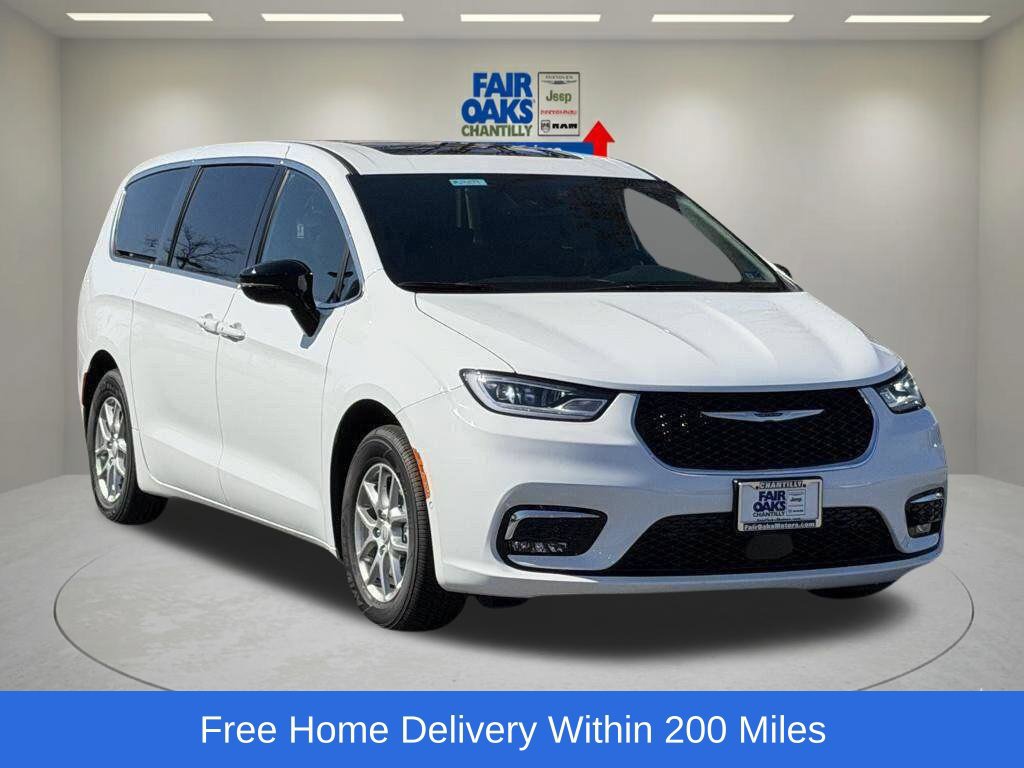 New 2026 Chrysler Pacifica Select FWD image 1