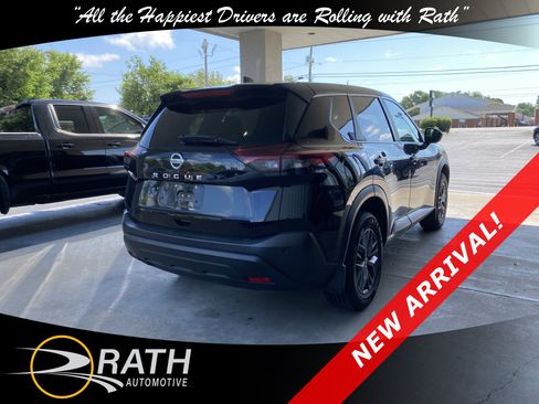 Used 2021 Nissan Rogue S FWD image 9