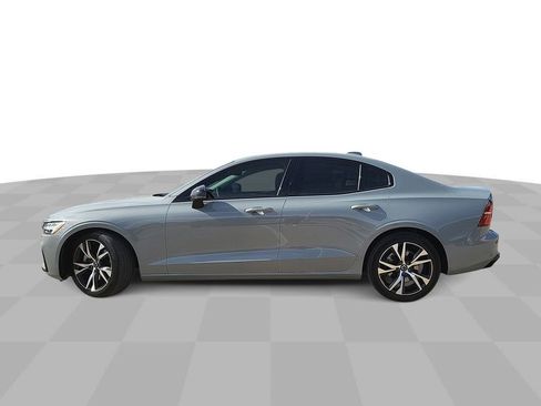 Used 2024 Volvo S60 B5 Core image 5