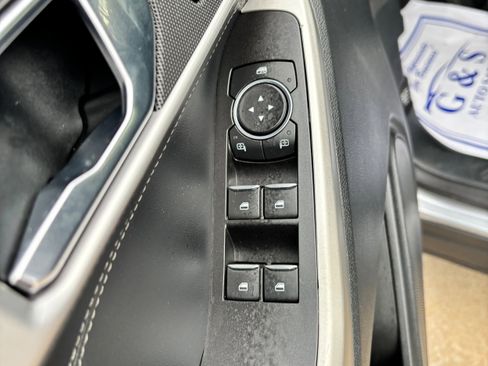 Used 2021 Ford Explorer XLT w/ Equipment Group 202A image 15