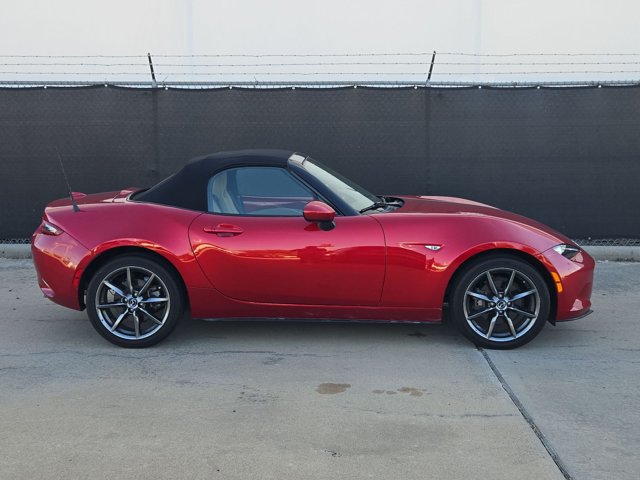 Used 2016 MAZDA MX-5 Miata Grand Touring RWD image 4