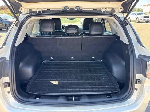 Used 2018 Jeep Compass Limited AWD/4WD image 9