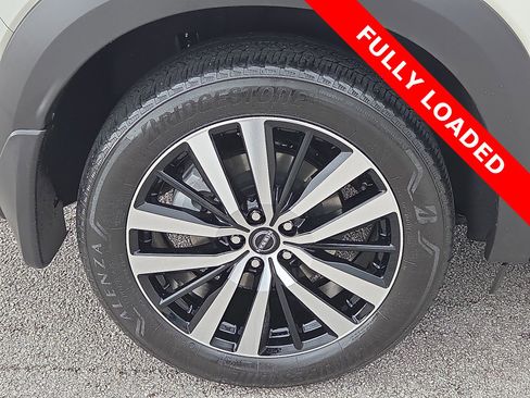 Used 2023 Nissan Pathfinder Platinum w/ Cargo Package image 7