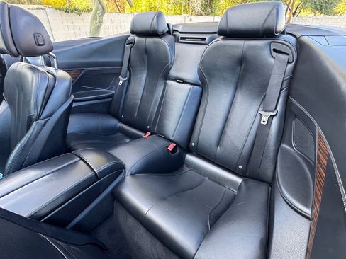 Used 2017 BMW 640i Convertible image 10