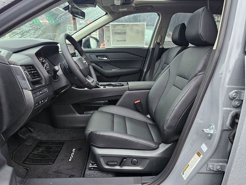 New 2026 Nissan Rogue SV image 17