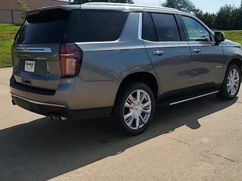 Used 2022 Chevrolet Tahoe High Country AWD/4WD image 8