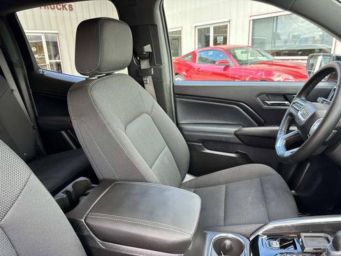 Used 2025 GMC Canyon Elevation w/ Convenience Package RWD image 10