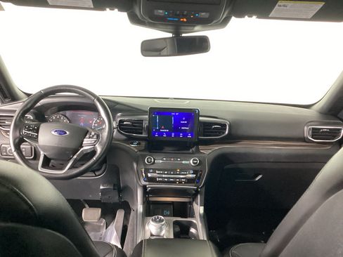 Used 2020 Ford Explorer Limited w/ Class III Trailer Tow Package AWD/4WD image 18