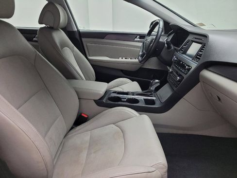 Used 2017 Hyundai Sonata Sport w/ Value Edition Package 02 FWD image 21