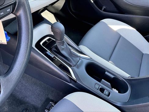 Used 2023 Toyota Corolla LE image 20