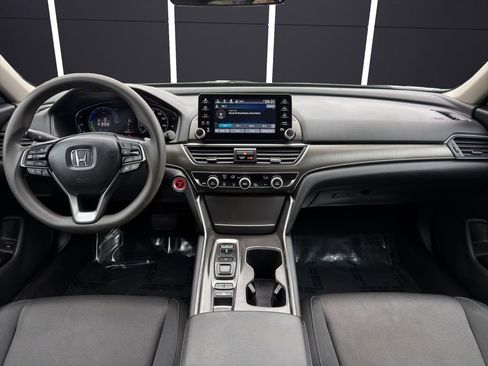 Used 2021 Honda Accord Hybrid image 13