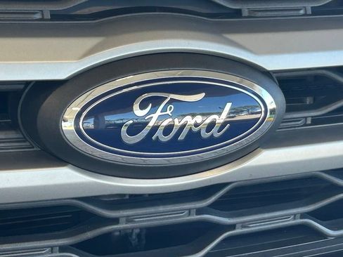 Used 2024 Ford Expedition XLT RWD image 18