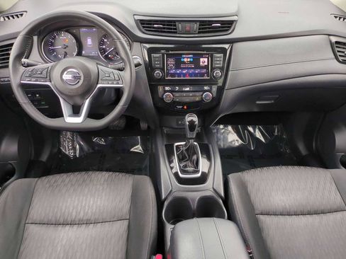Used 2019 Nissan Rogue SV image 14