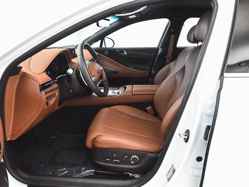 Used 2024 Genesis G80 image 28