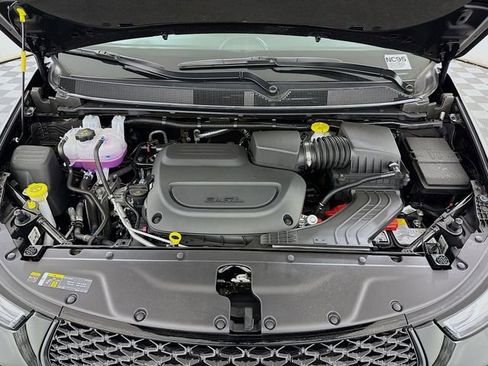 New 2026 Chrysler Pacifica Limited w/ S Appearance Package image 32