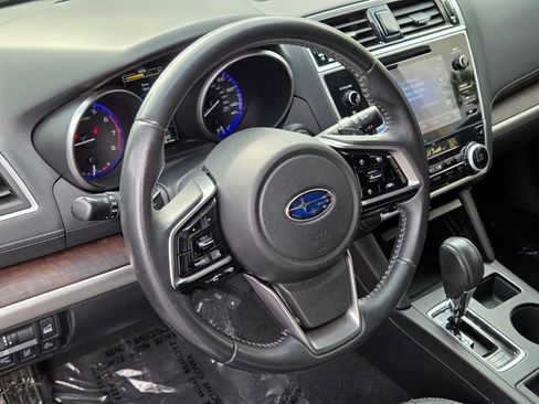 Used 2019 Subaru Outback 2.5i Limited w/ Protection Package #1 AWD/4WD image 18