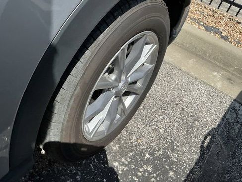 Used 2025 Honda CR-V EX-L image 13